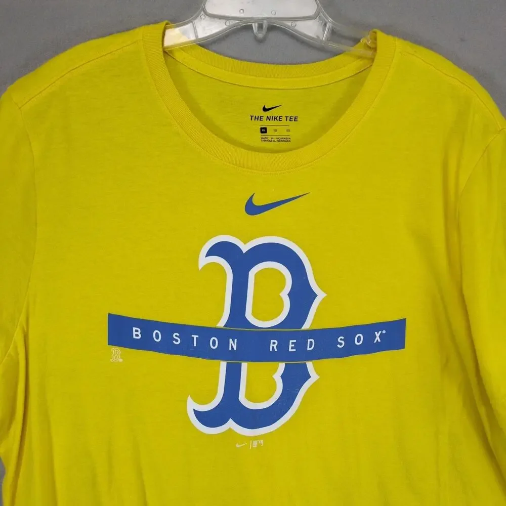 The Nike Tee Boston Red Sox Men's XL Yellow T-Shirt,‎ MLB Baseball Sports Fan